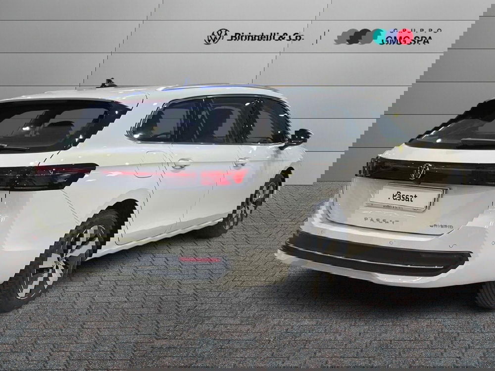 Volkswagen Passat nuova a Prato (3)