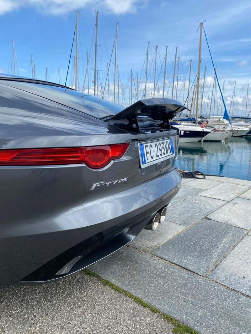 Jaguar F-Type Coupé usata a Firenze (10)