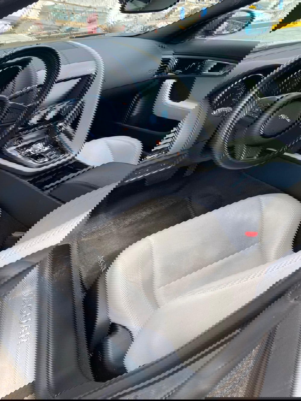 Jaguar F-Type Coupé usata a Firenze (4)