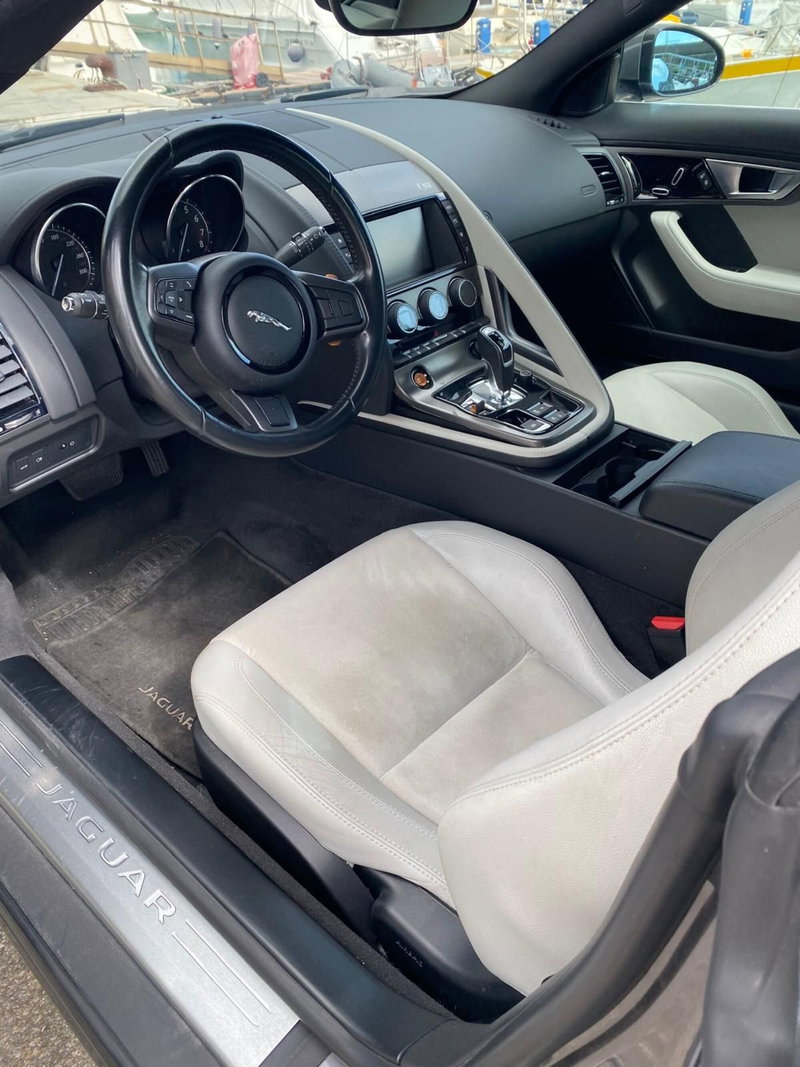 Jaguar F-Type Coupé usata a Firenze (4)