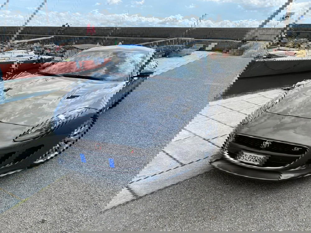 Jaguar F-Type Coupé usata a Firenze (9)