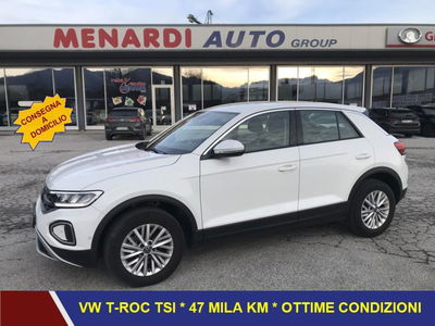 Volkswagen T-Roc 1.0 TSI Life del 2023 usata a Bernezzo