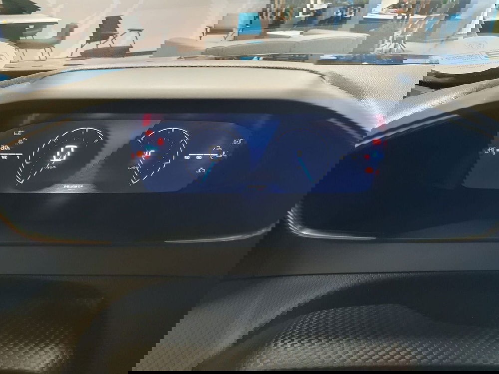 Peugeot 2008 nuova a Frosinone (9)