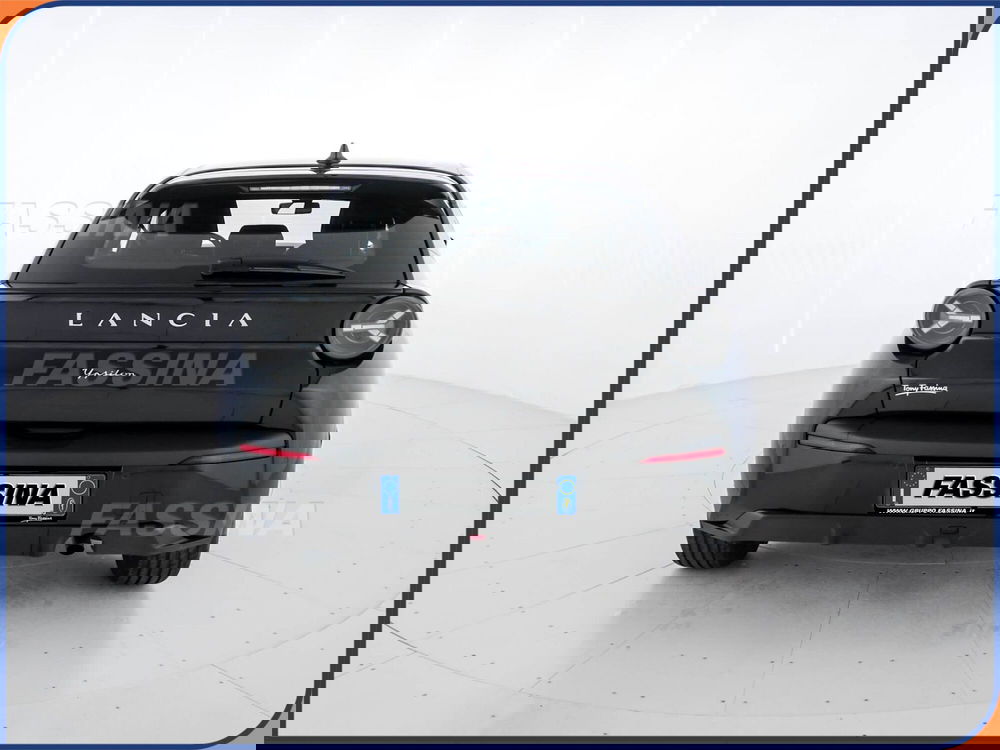 Lancia Ypsilon usata a Milano (5)