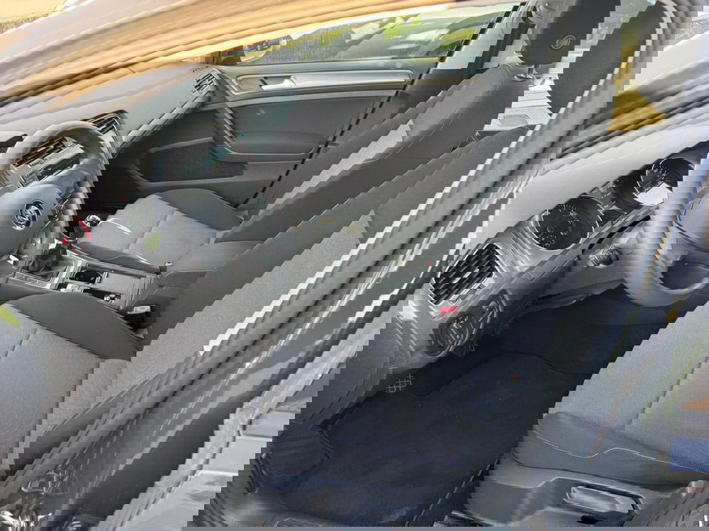Volkswagen Golf usata a Massa-Carrara (5)