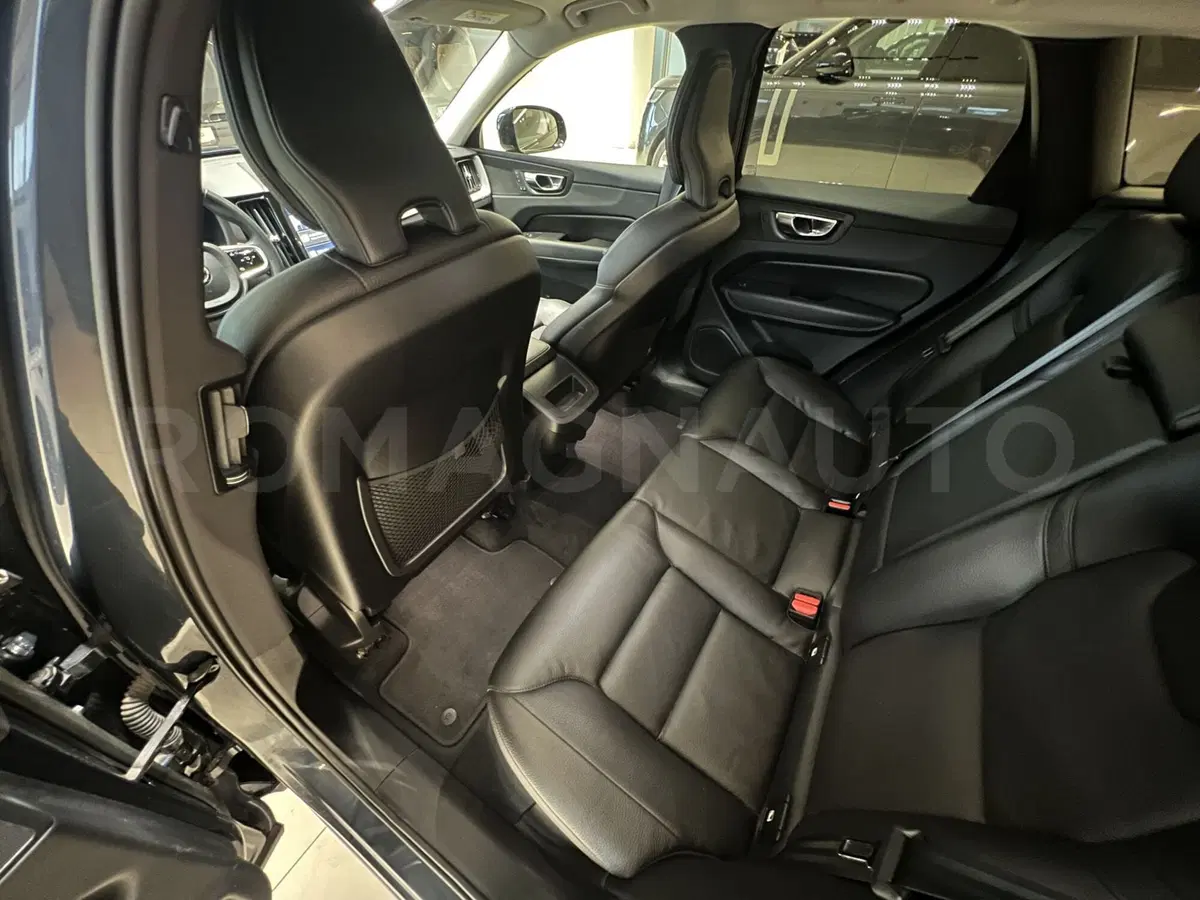 Volvo XC60 usata a Forlì-Cesena (12)