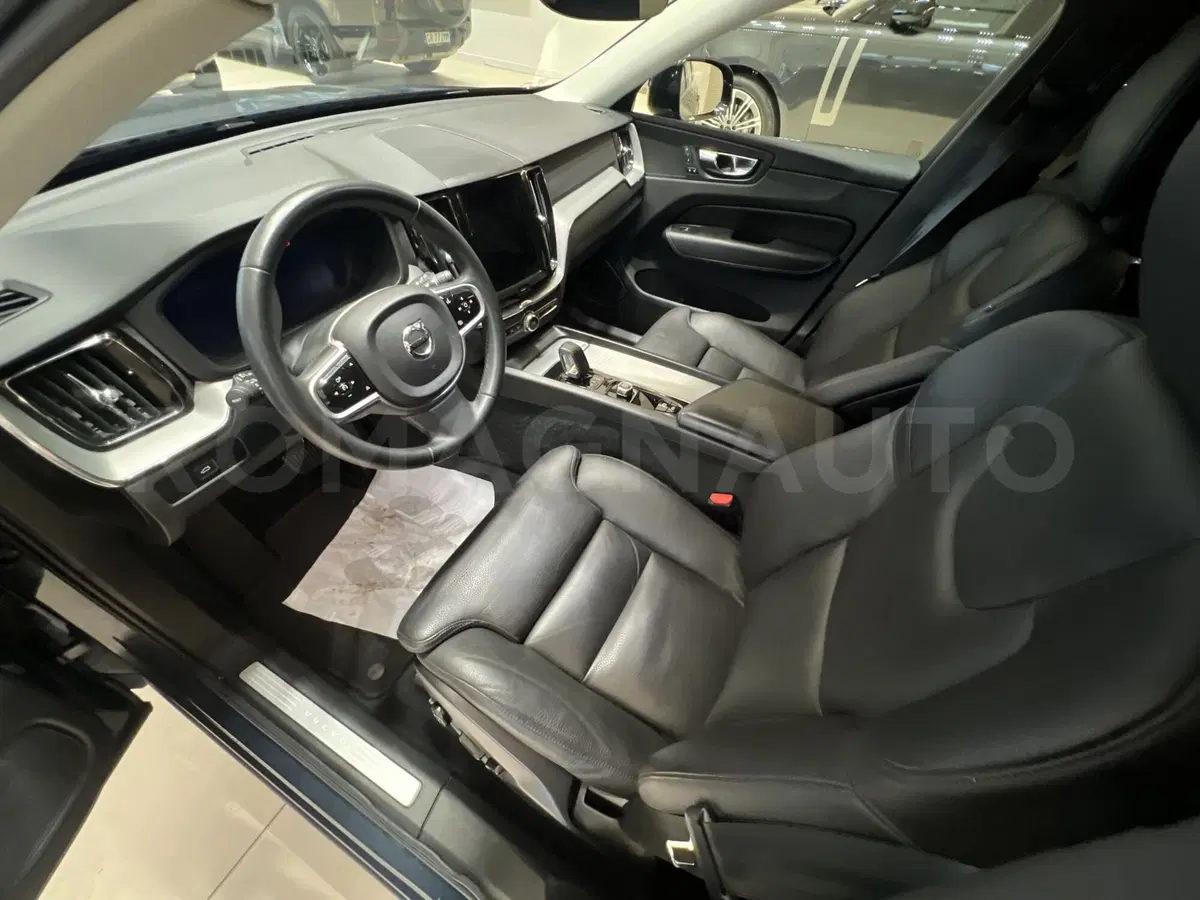 Volvo XC60 usata a Forlì-Cesena (14)
