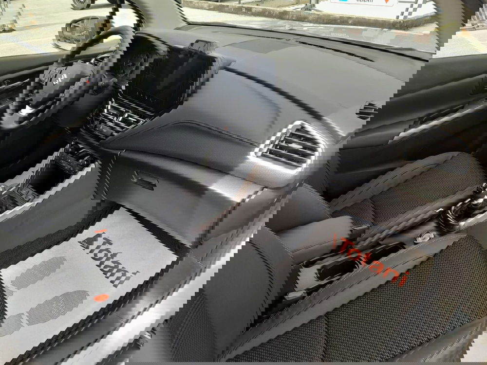 Suzuki S-Cross nuova a L'Aquila (10)