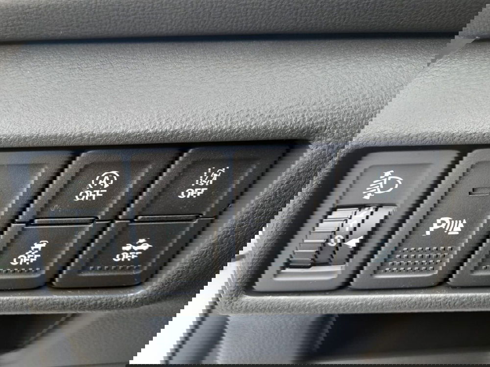 Suzuki S-Cross nuova a L'Aquila (13)