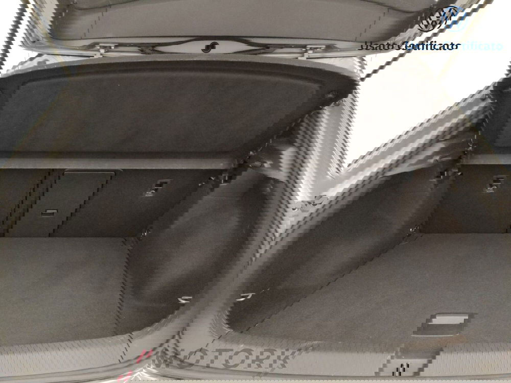 Volkswagen T-Roc usata a Varese (8)