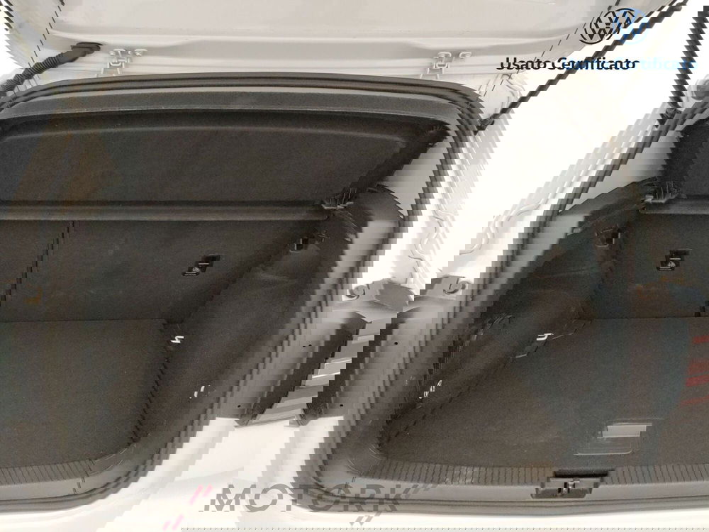 Volkswagen T-Cross usata a Varese (9)