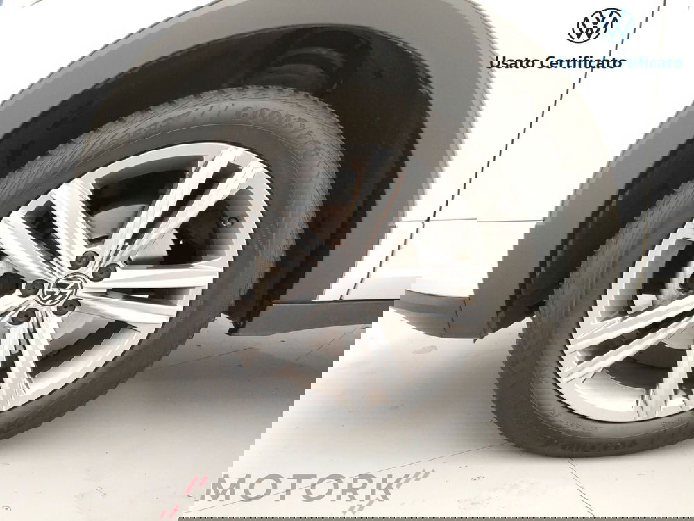 Volkswagen T-Cross usata a Varese (7)