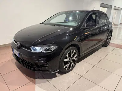Volkswagen Polo 1.0 tsi R-Line 95cv del 2022 usata a Genova