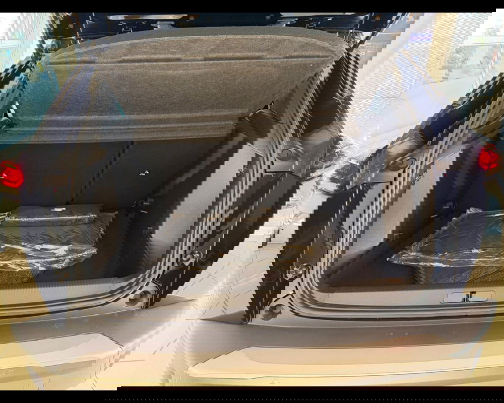 Peugeot 2008 nuova a Alessandria (18)