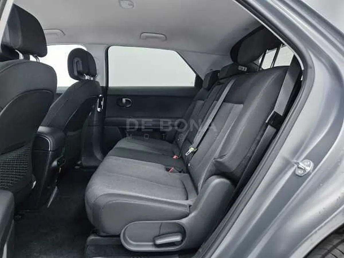 Hyundai Ioniq 5 nuova a Vicenza (8)