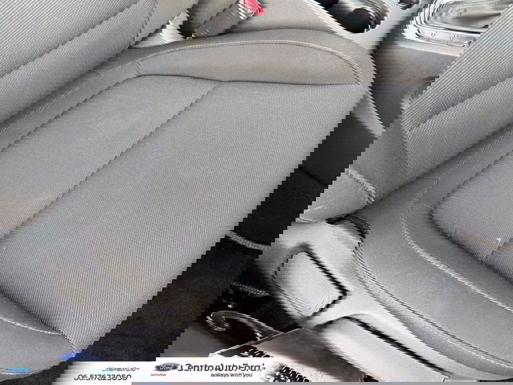 Hyundai Kona usata a Roma (8)