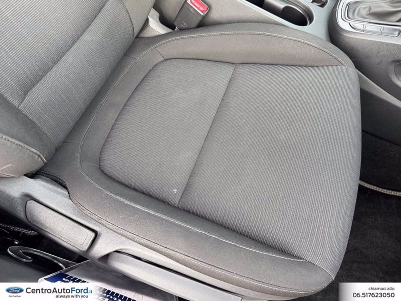 Hyundai Kona usata a Roma (8)