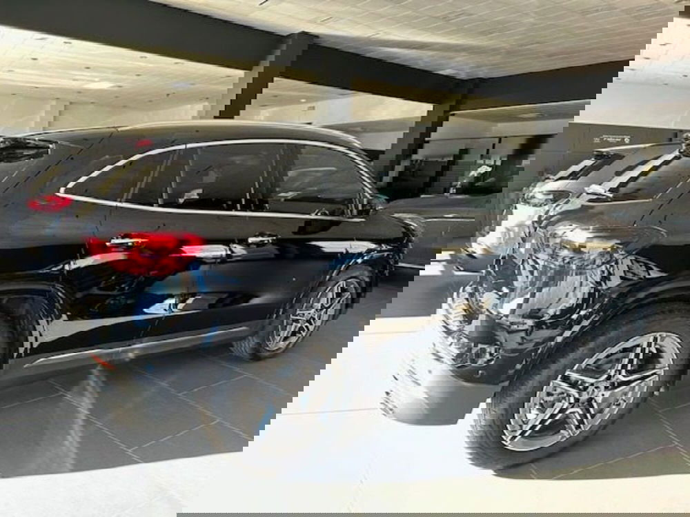 Mercedes-Benz GLA SUV nuova a Potenza (3)