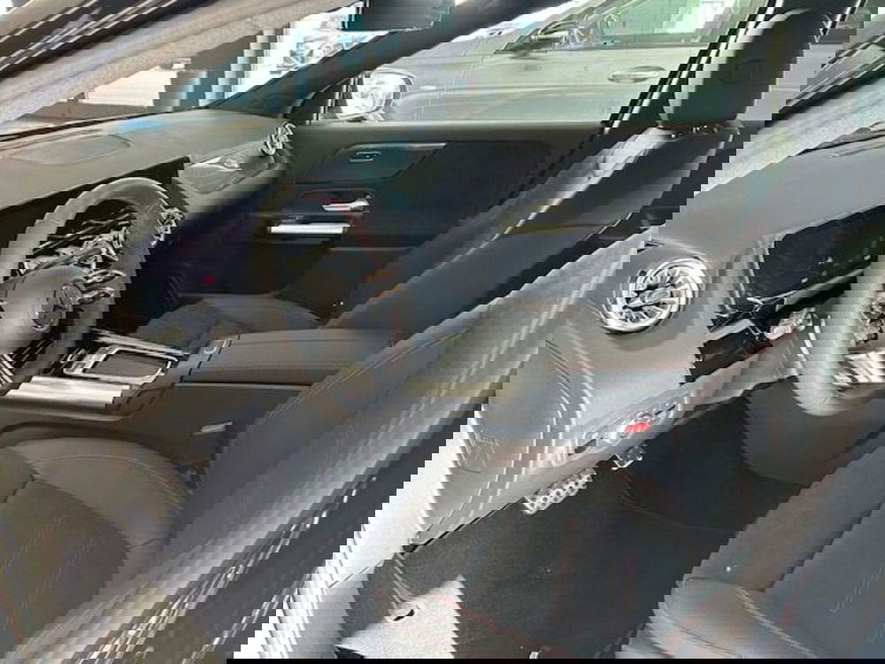 Mercedes-Benz GLA SUV nuova a Potenza (8)