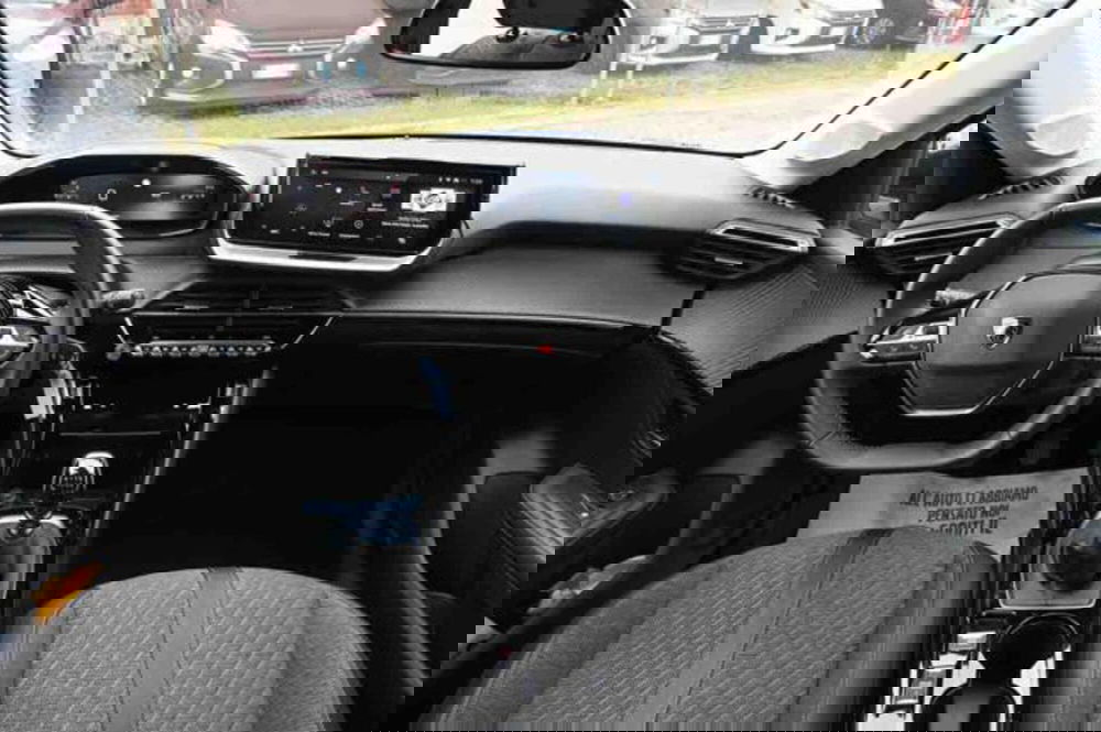 Peugeot 208 usata a Torino (11)