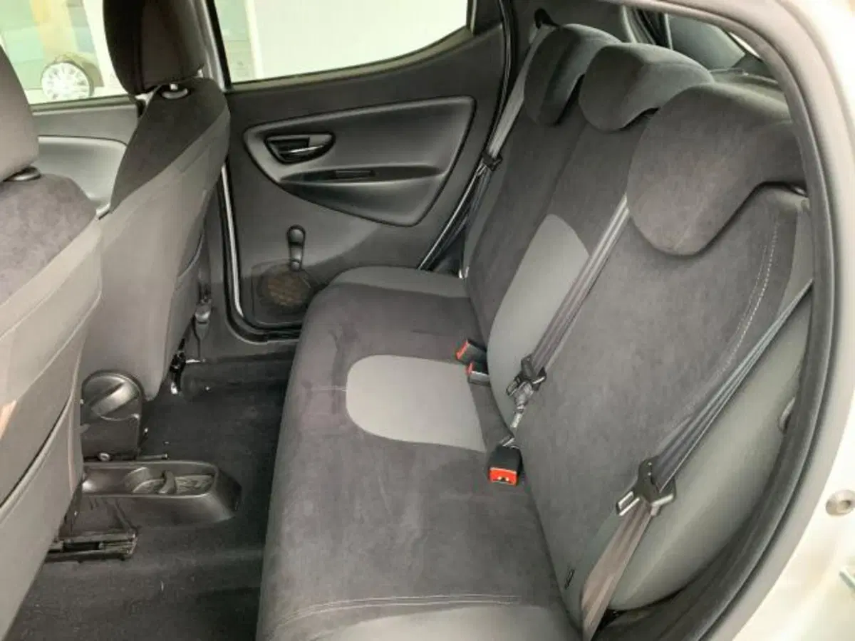 Lancia Ypsilon usata a Trieste (14)