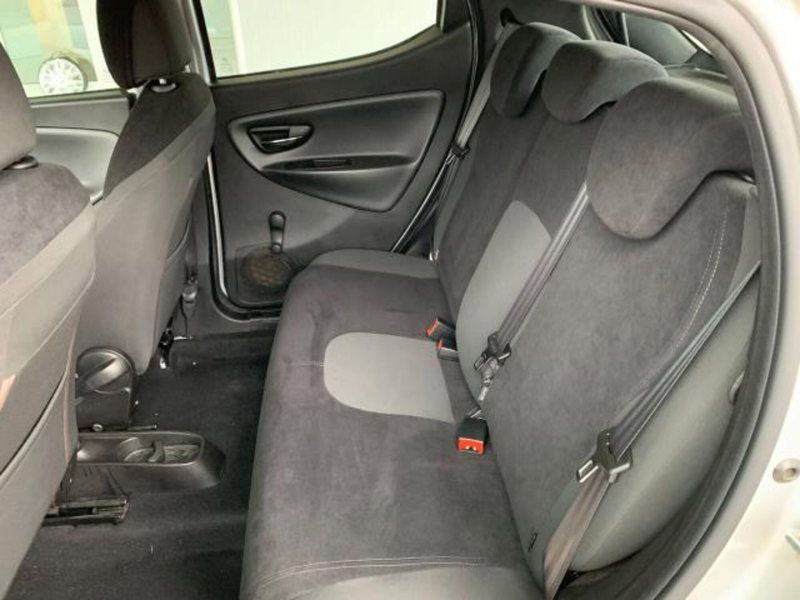 Lancia Ypsilon usata a Trieste (14)
