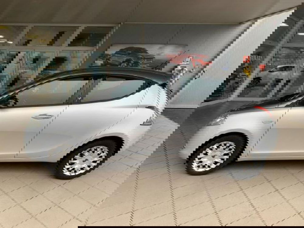 Lancia Ypsilon usata a Trieste (2)