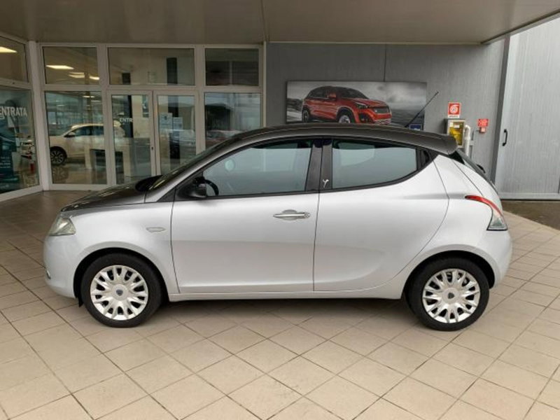 Lancia Ypsilon usata a Trieste (2)