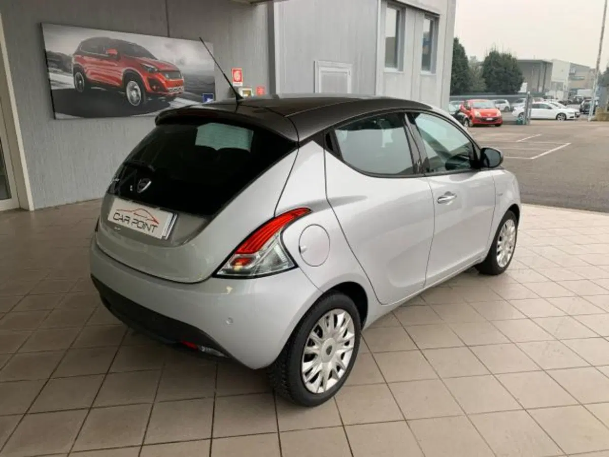 Lancia Ypsilon usata a Trieste (5)