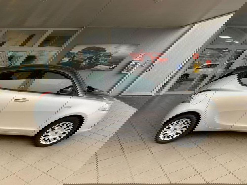 Lancia Ypsilon usata a Trieste (6)