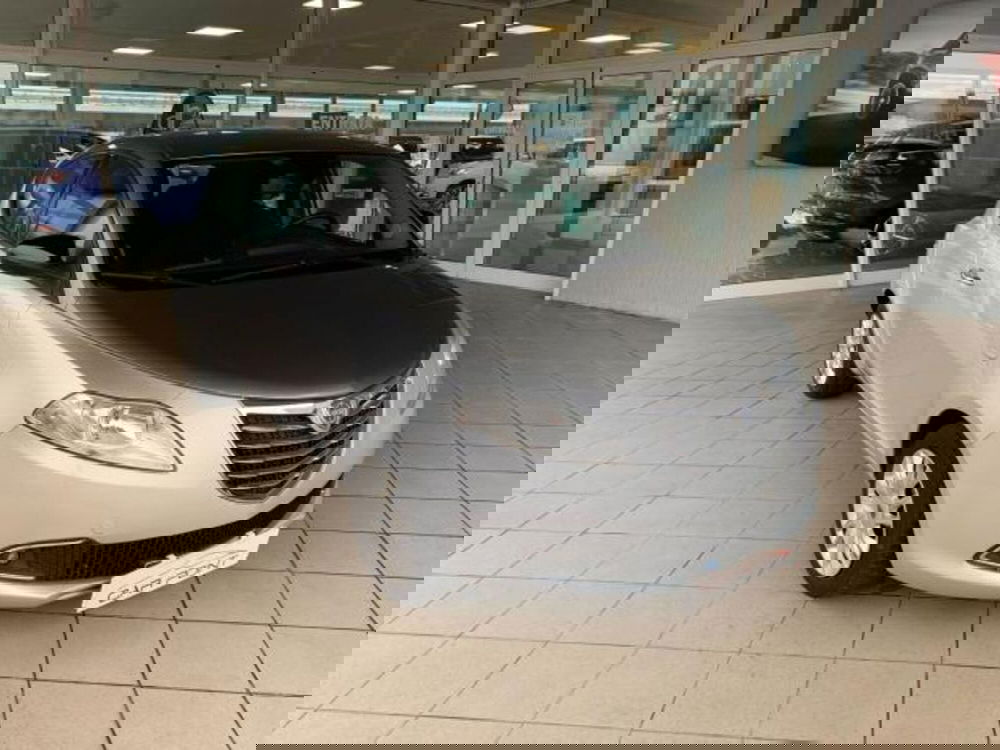 Lancia Ypsilon usata a Trieste (7)