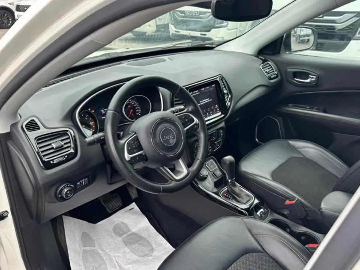 Jeep Compass usata a Lucca (7)