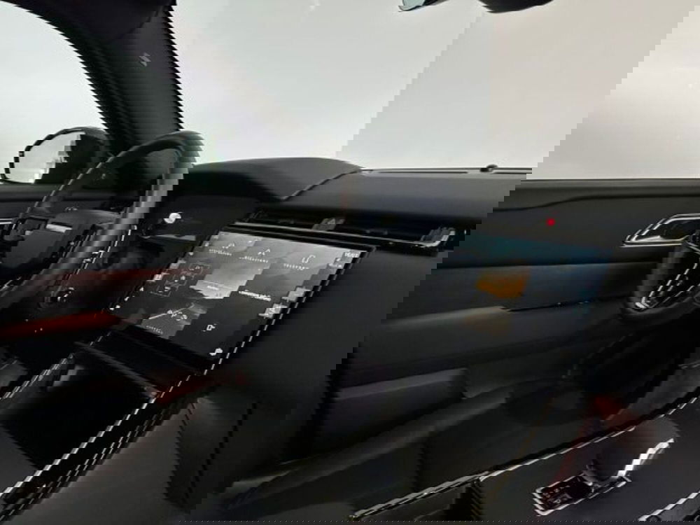 Land Rover Range Rover Velar usata a Modena (11)