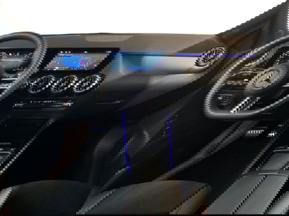 Mercedes-Benz GLA SUV nuova a Bologna (13)