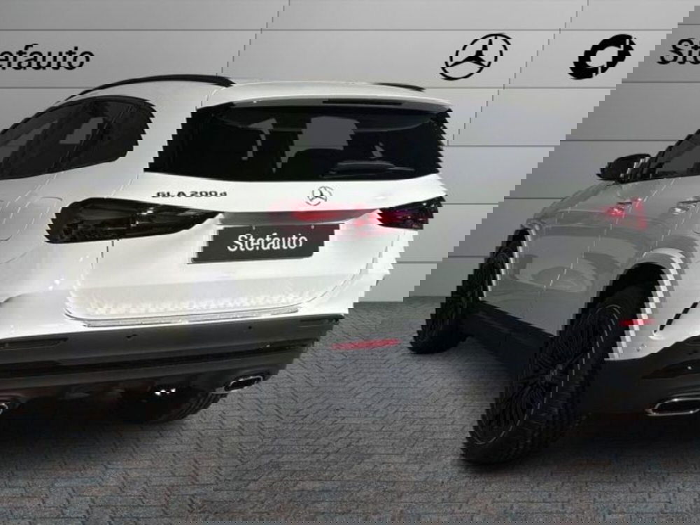 Mercedes-Benz GLA SUV nuova a Bologna (5)