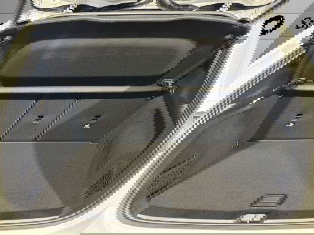 Mercedes-Benz GLA SUV nuova a Bologna (7)