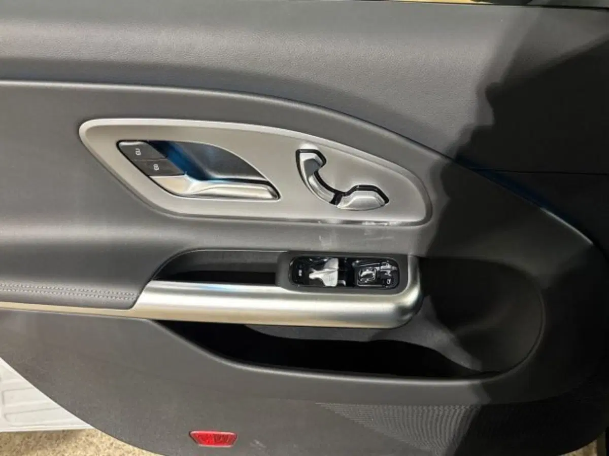 Mercedes-Benz CLA Shooting Brake nuova a Bologna (10)
