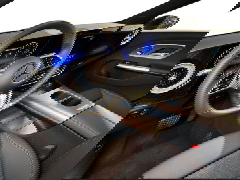 Mercedes-Benz CLA Shooting Brake nuova a Bologna (11)