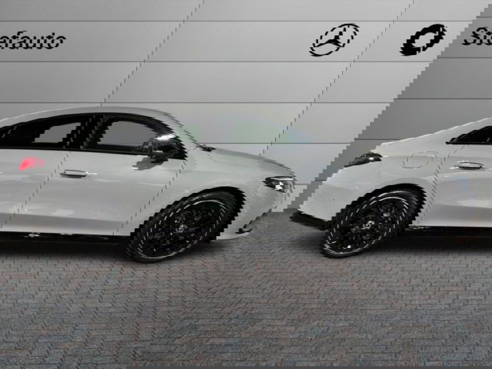 Mercedes-Benz CLA Shooting Brake nuova a Bologna (2)