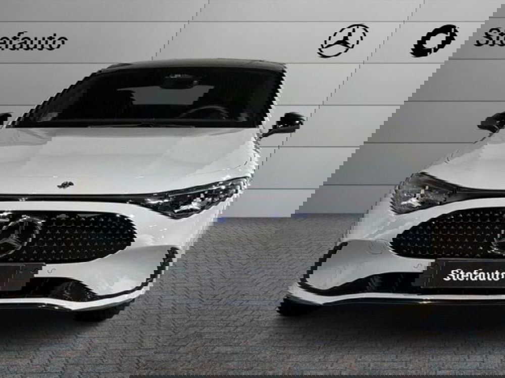 Mercedes-Benz CLA Shooting Brake nuova a Bologna (4)