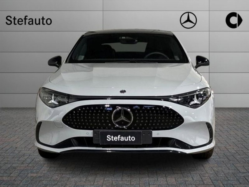 Mercedes-Benz CLA Shooting Brake nuova a Bologna (4)