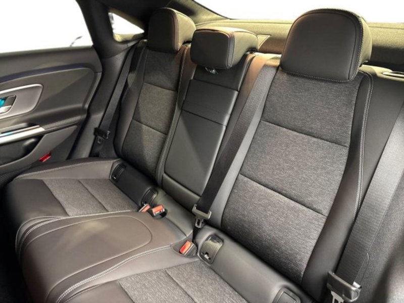 Mercedes-Benz CLA Shooting Brake nuova a Bologna (9)
