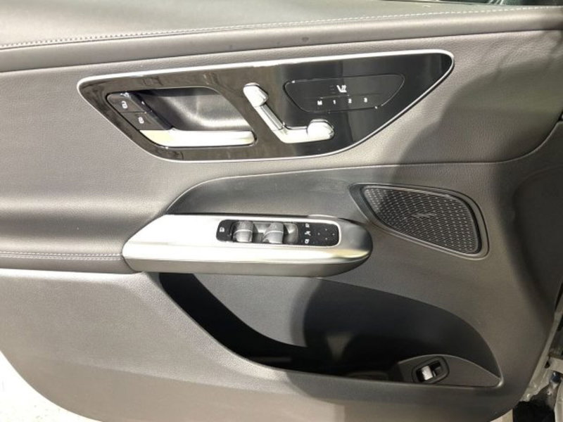 Mercedes-Benz GLC nuova a Bologna (10)