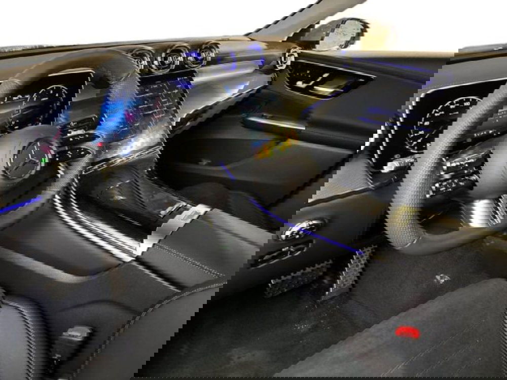 Mercedes-Benz GLC nuova a Bologna (11)