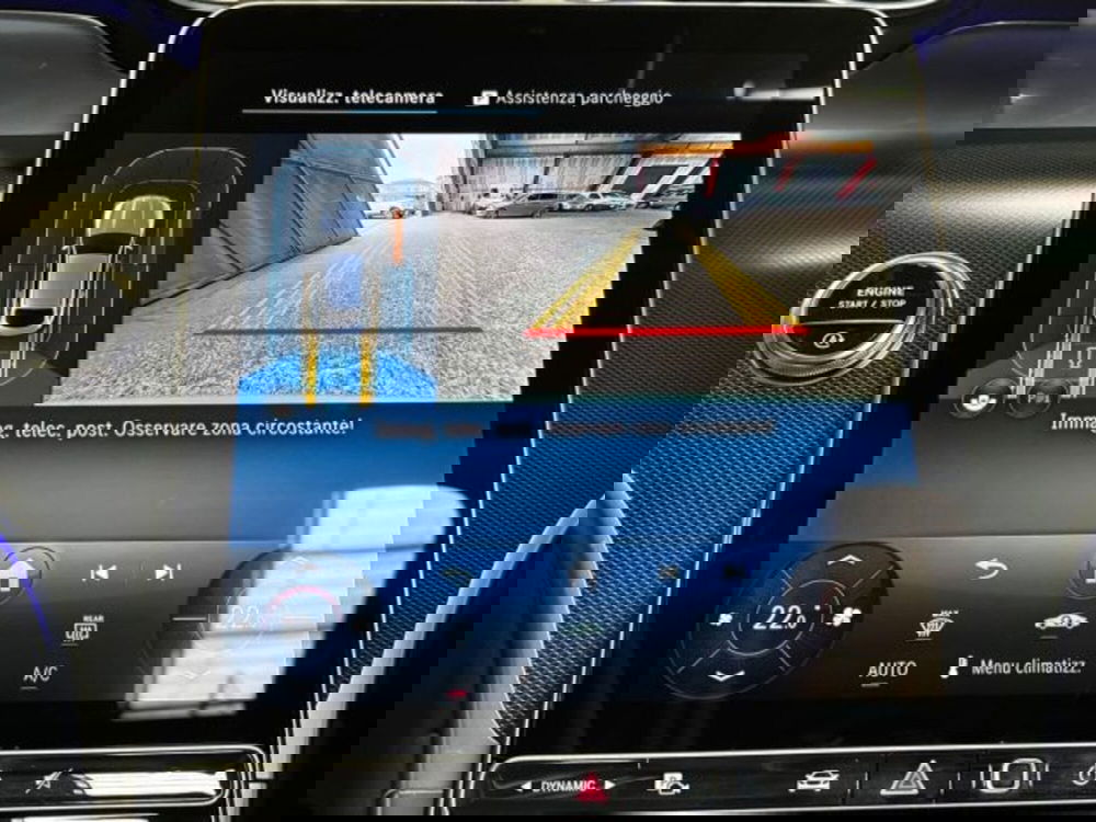 Mercedes-Benz GLC nuova a Bologna (12)