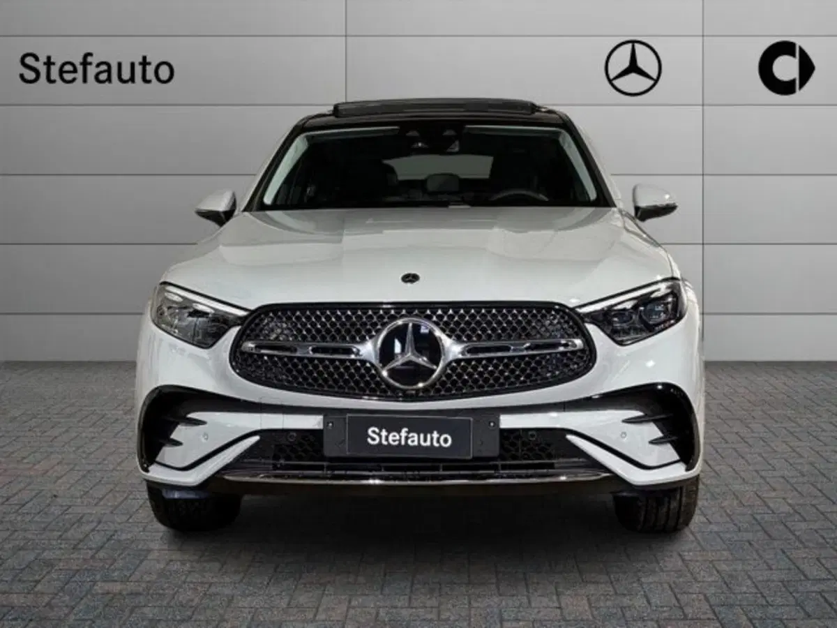 Mercedes-Benz GLC nuova a Bologna (4)