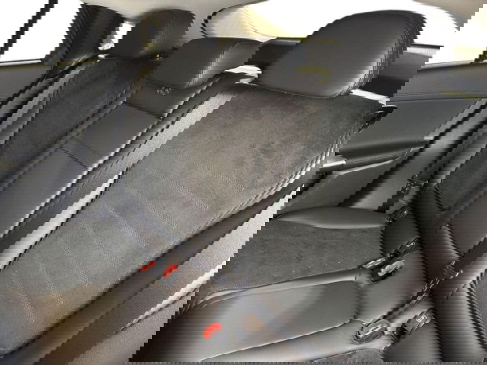 Mercedes-Benz GLC nuova a Bologna (9)