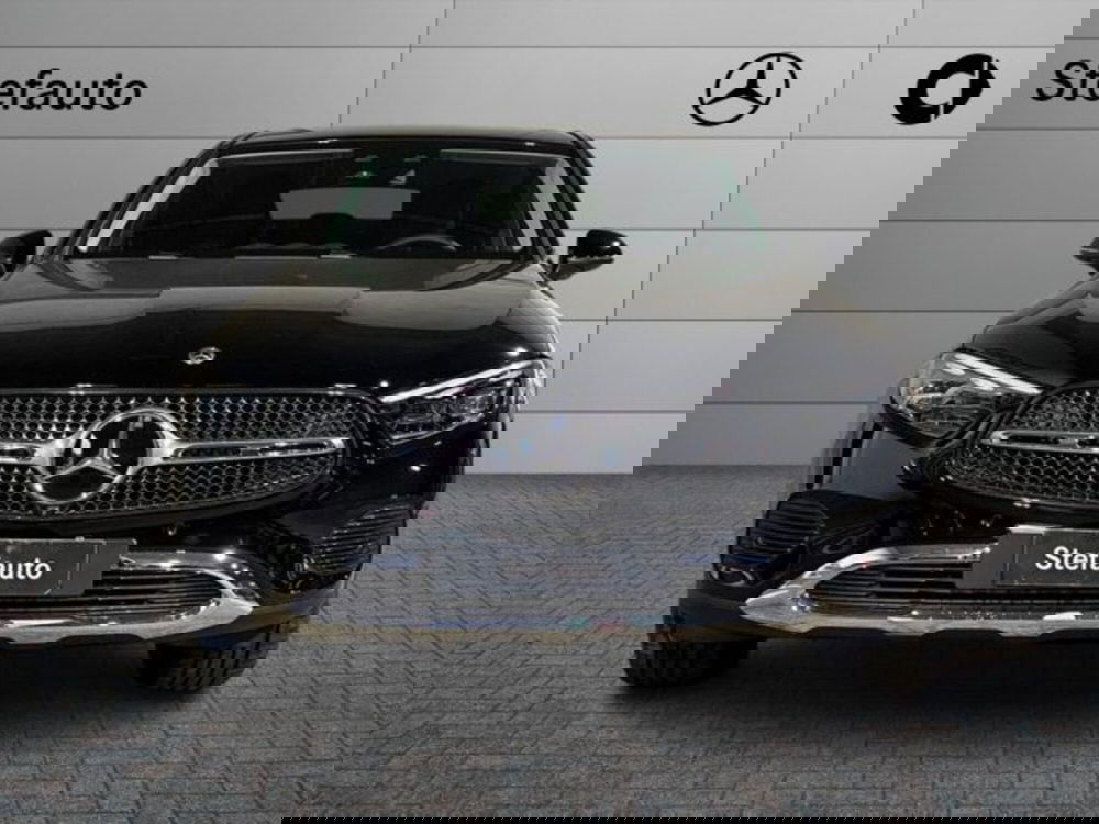 Mercedes-Benz GLC nuova a Bologna (4)