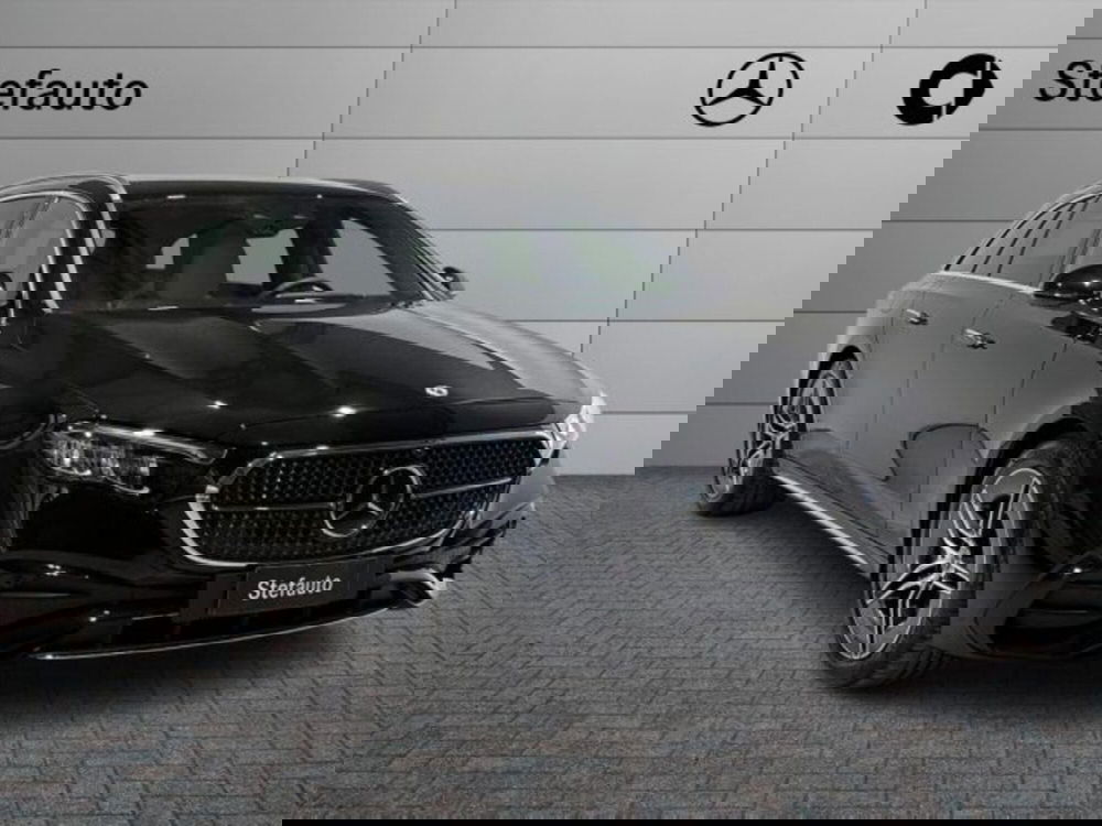 Mercedes-Benz Classe E Station Wagon nuova a Bologna