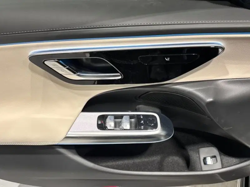 Mercedes-Benz Classe E Station Wagon nuova a Bologna (10)
